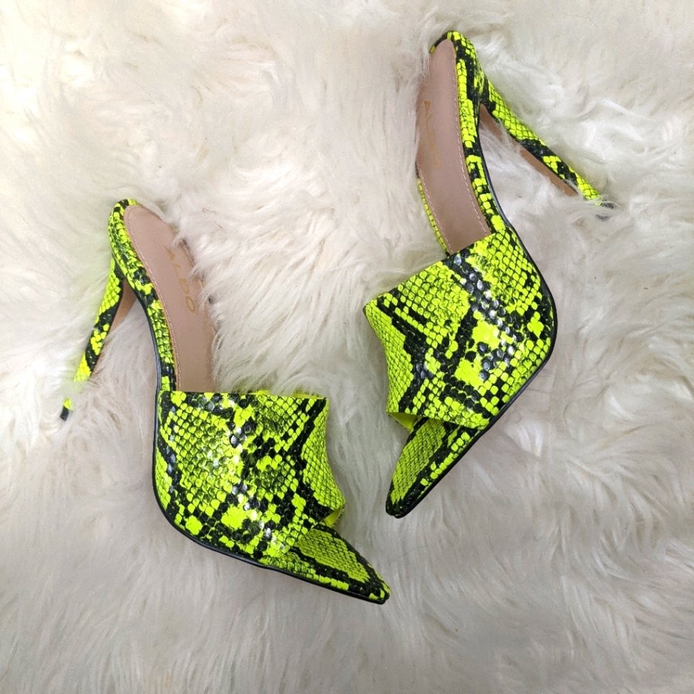 NWB Aldo Neon Green snake skin Mule Heels